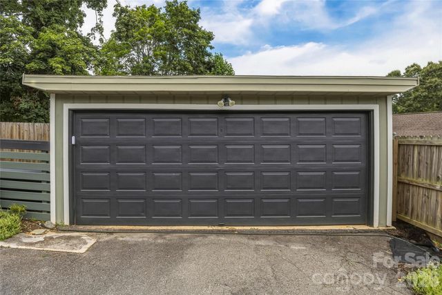 10 Springdale Road, Asheville, NC 28805