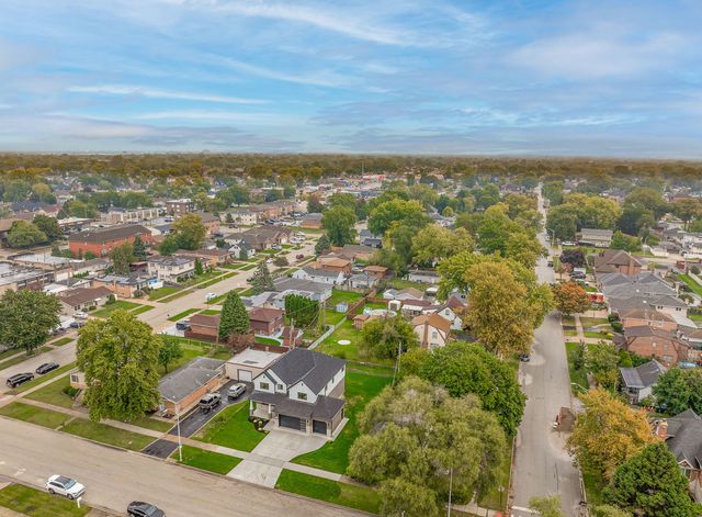 8743 Austin Avenue, Oak Lawn, IL 60453