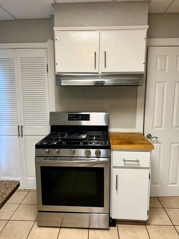 101 Horne Street, St. Charles, IL 60174