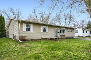 18647 W Pamela Place, Gurnee, IL 60031