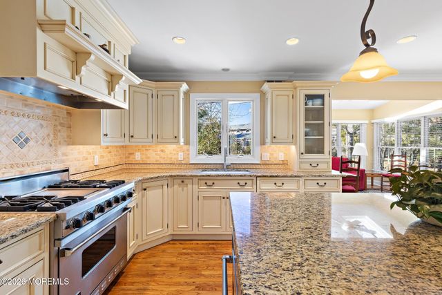 194 Heritage Court, Little Silver, NJ 07739