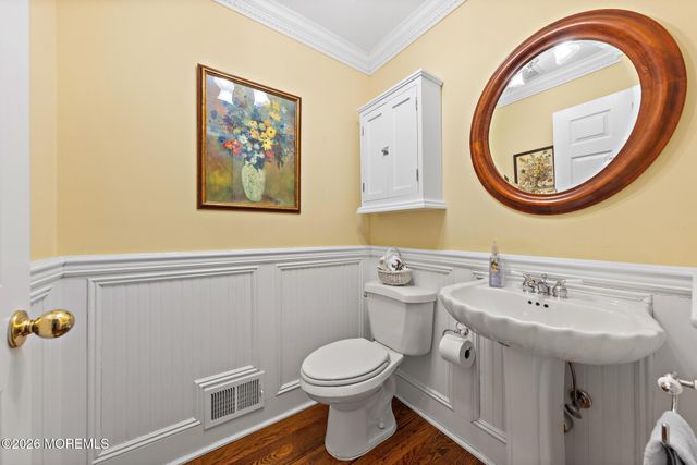 194 Heritage Court, Little Silver, NJ 07739