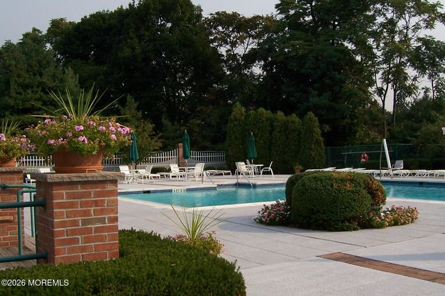 194 Heritage Court, Little Silver, NJ 07739