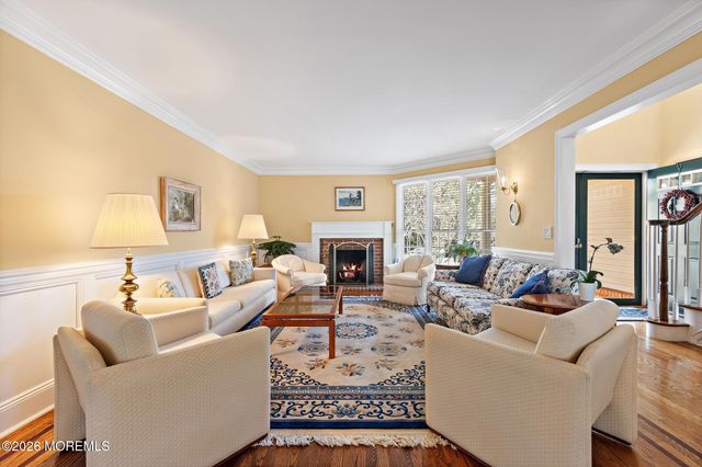 194 Heritage Court, Little Silver, NJ 07739