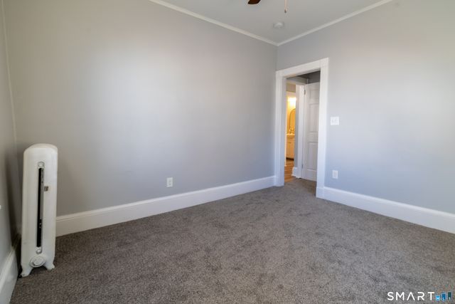 90 School Street, New London, CT 06320