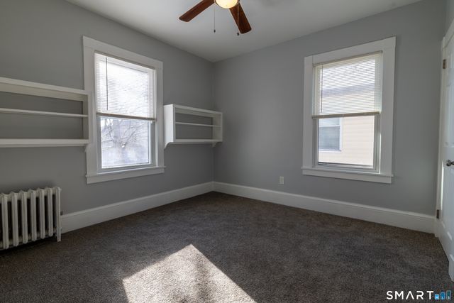 90 School Street, New London, CT 06320