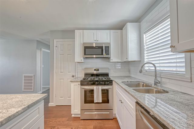 3818 Noah Street, Houston, TX 77021