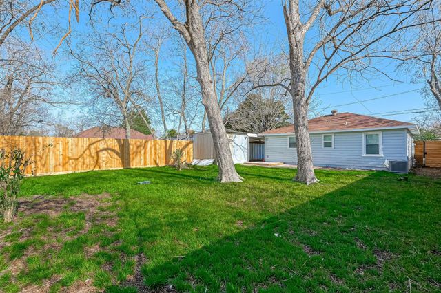 3818 Noah Street, Houston, TX 77021