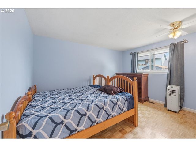 552 Se 32ND Ave, Hillsboro, OR 97123