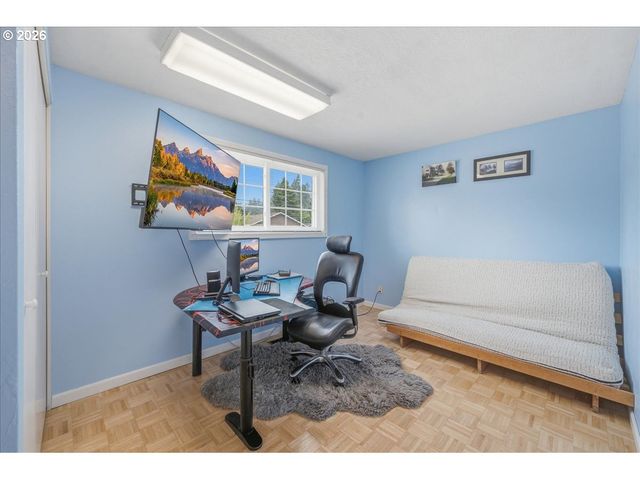 552 Se 32ND Ave, Hillsboro, OR 97123
