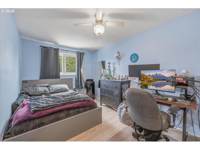 552 Se 32ND Ave, Hillsboro, OR 97123