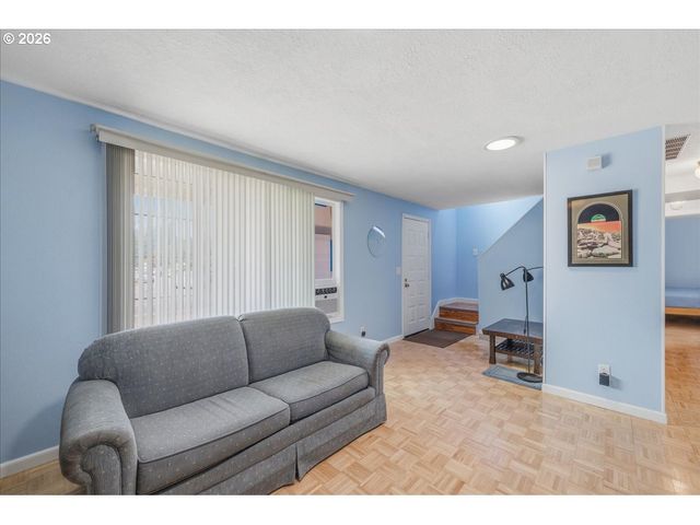 552 Se 32ND Ave, Hillsboro, OR 97123