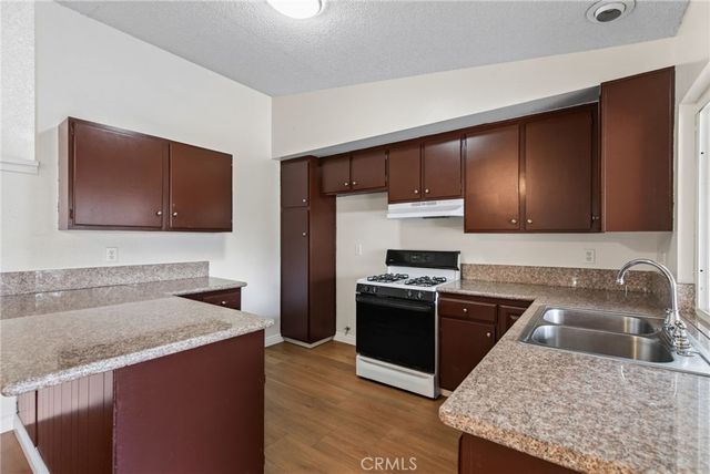 6377 La Mirada Way, Riverside, CA 92504