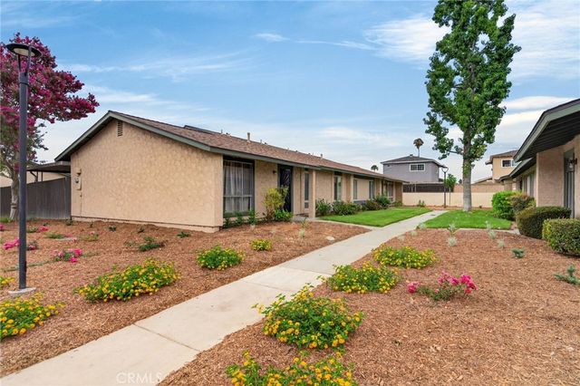 6377 La Mirada Way, Riverside, CA 92504