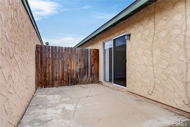 6377 La Mirada Way, Riverside, CA 92504
