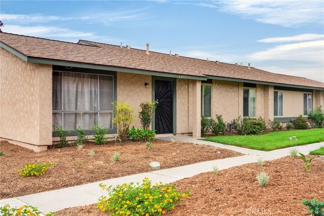 6377 La Mirada Way, Riverside, CA 92504