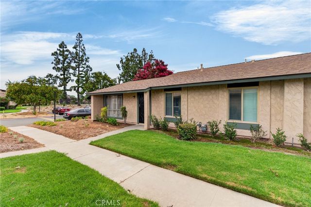 6377 La Mirada Way, Riverside, CA 92504