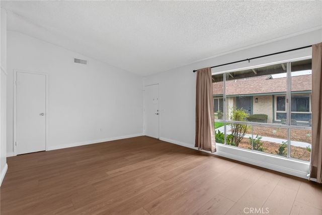 6377 La Mirada Way, Riverside, CA 92504