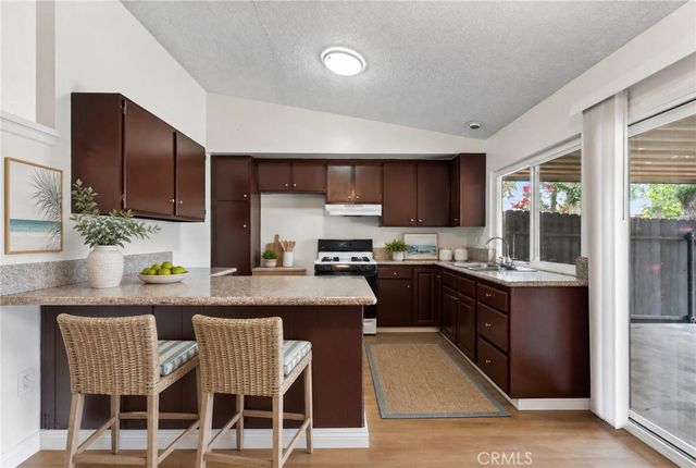 6377 La Mirada Way, Riverside, CA 92504