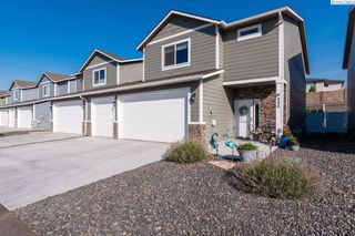 486 Bedrock Loop, West Richland, WA 99353