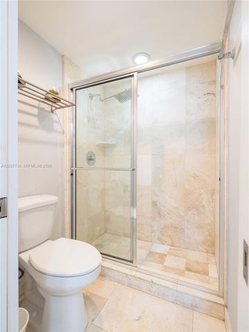 500 Bayview Dr 1520, Sunny Isles Beach, FL 33160