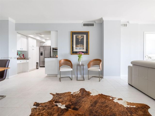 500 Bayview Dr 1520, Sunny Isles Beach, FL 33160