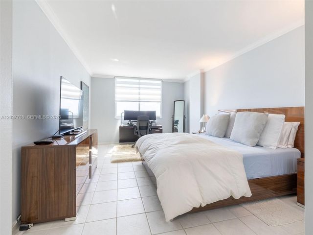 500 Bayview Dr 1520, Sunny Isles Beach, FL 33160