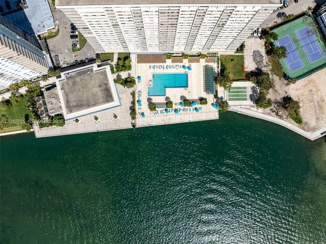500 Bayview Dr 1520, Sunny Isles Beach, FL 33160
