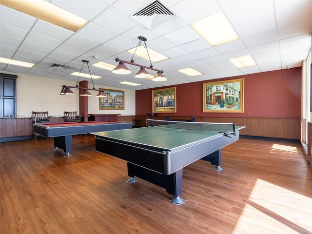 500 Bayview Dr 1520, Sunny Isles Beach, FL 33160