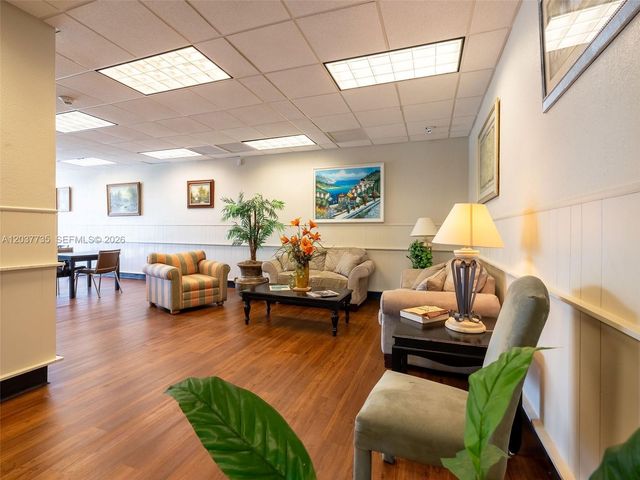 500 Bayview Dr 1520, Sunny Isles Beach, FL 33160