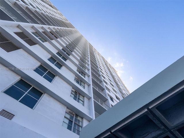 500 Bayview Dr 1520, Sunny Isles Beach, FL 33160