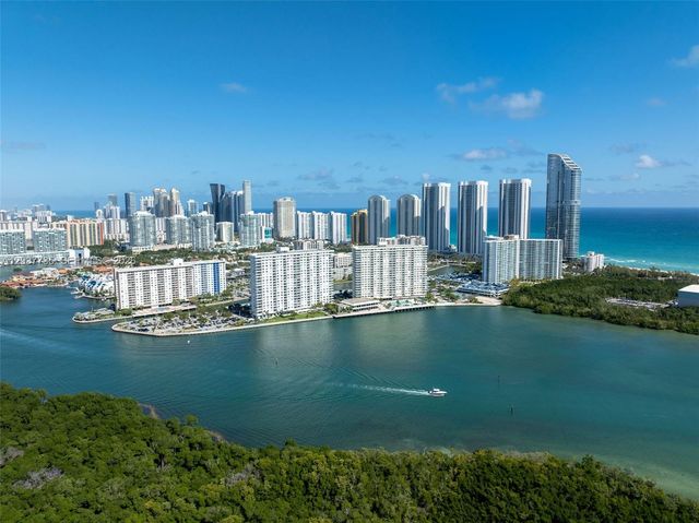 500 Bayview Dr 1520, Sunny Isles Beach, FL 33160