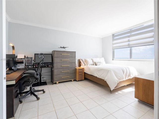 500 Bayview Dr 1520, Sunny Isles Beach, FL 33160