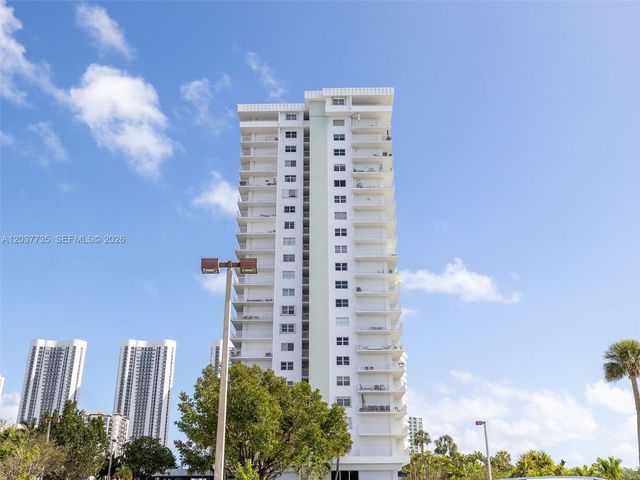 500 Bayview Dr 1520, Sunny Isles Beach, FL 33160