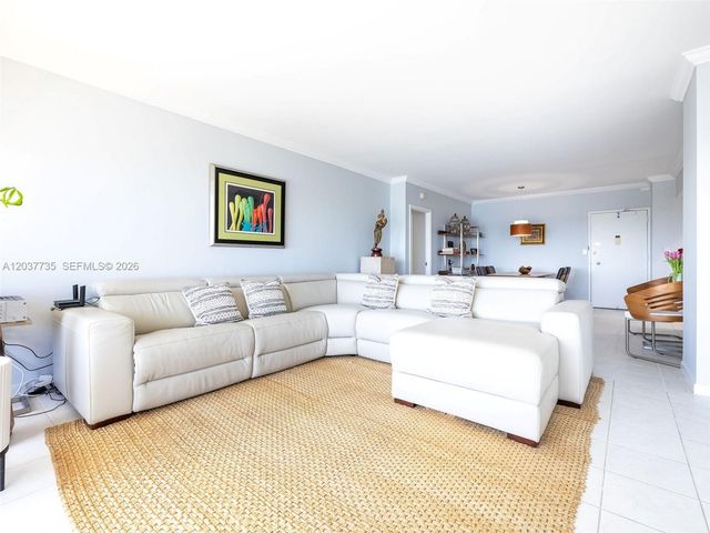 500 Bayview Dr 1520, Sunny Isles Beach, FL 33160