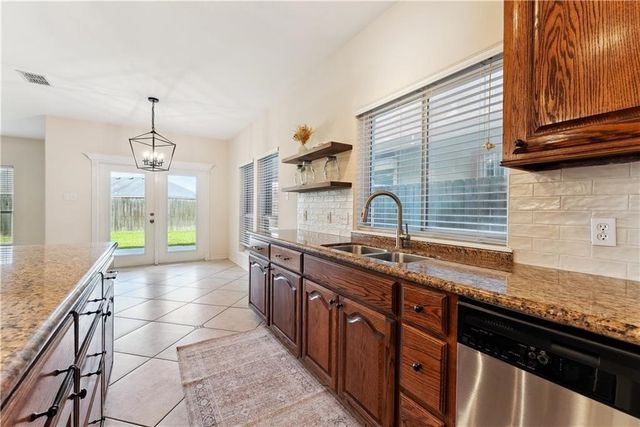 6530 Picante Dr, Corpus Christi, TX 78414