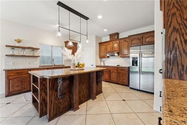6530 Picante Dr, Corpus Christi, TX 78414
