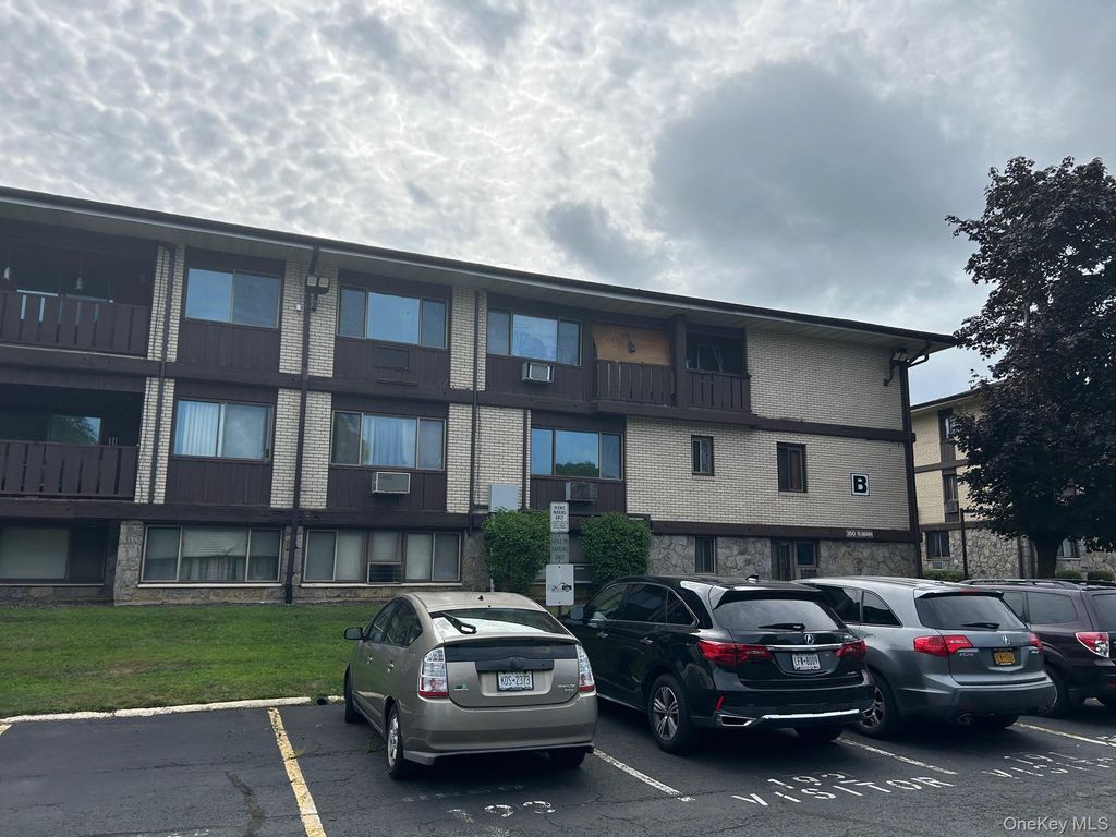 260 N. Main Street B-18, Spring Valley, NY 10977