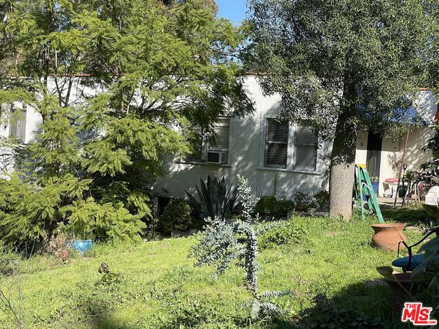 3754 Fredonia Drive, Los Angeles, CA 90068