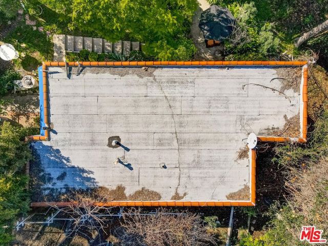 3754 Fredonia Drive, Los Angeles, CA 90068