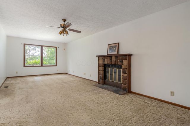 275 N Parkway Drive, Delaware, OH 43015