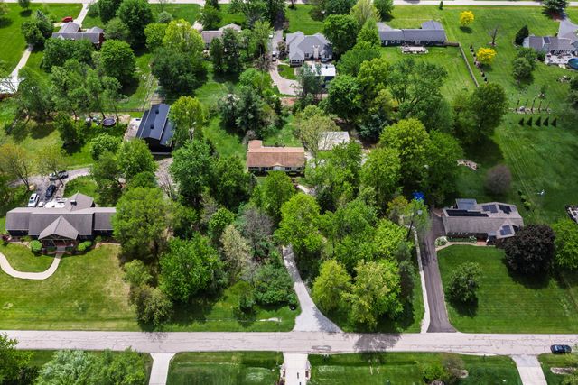 275 N Parkway Drive, Delaware, OH 43015