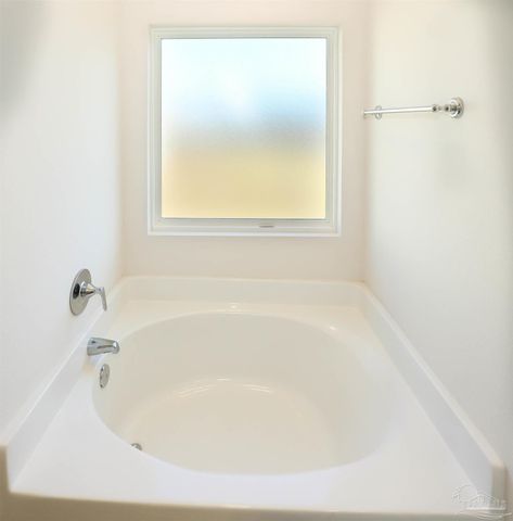 12592 Windsor Dr, Pensacola, FL 32506