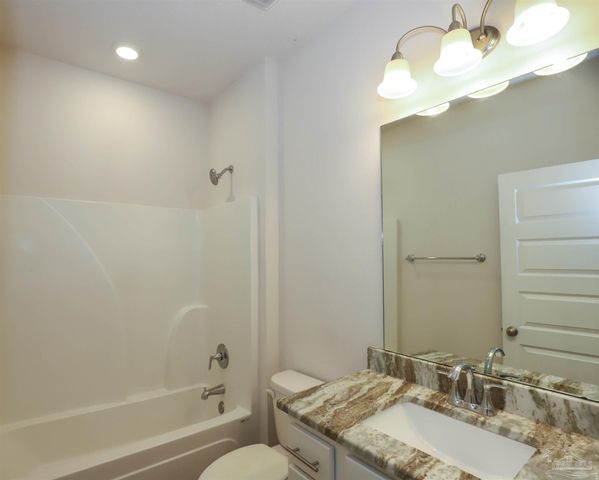 12592 Windsor Dr, Pensacola, FL 32506