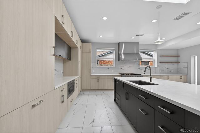 2390 S Holly Street, Denver, CO 80222