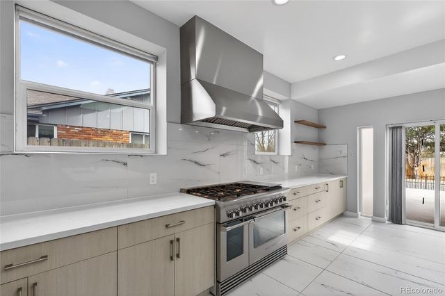 2390 S Holly Street, Denver, CO 80222