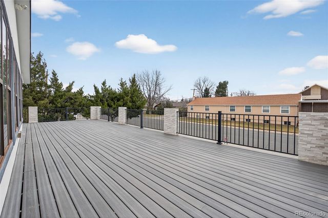 2390 S Holly Street, Denver, CO 80222