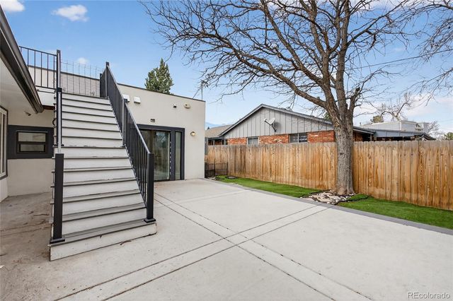 2390 S Holly Street, Denver, CO 80222