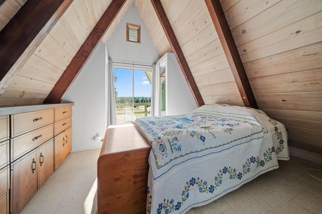 10268 Deschutes Road, Palo Cedro, CA 96073