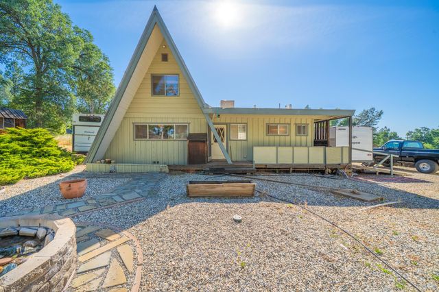 10268 Deschutes Road, Palo Cedro, CA 96073